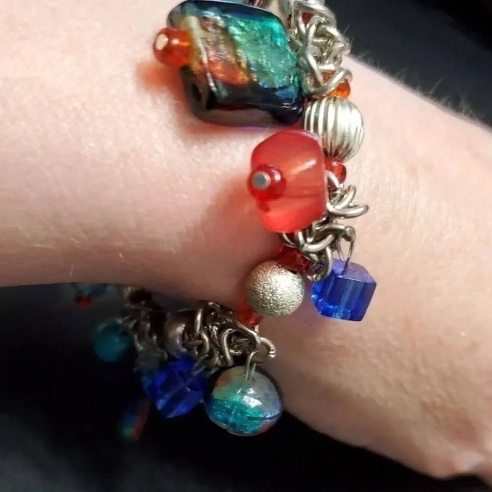Silver tone beaded bracelet colorful 6.5